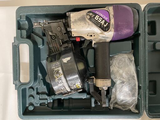 【北見市発】ヒタチ HITACHI 日立 常圧 ロール釘打機 NV65AJ 年式不明 (D5238tnhY)