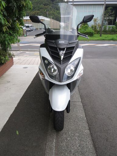 SYM RV125i(Fiモデル) 実働中古美車 LEDヘッドライト＆リアキャリア