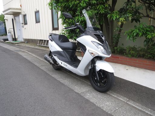 SYM RV125i(Fiモデル) 実働中古美車 LEDヘッドライト＆リアキャリア