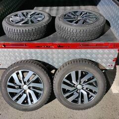 お取引中　ダイハツトール　アルミホイール付きスタッドレスタイヤ　冬タイヤ4本セット
