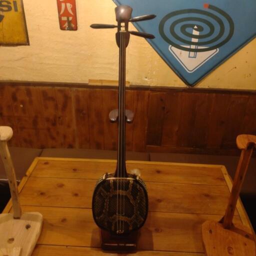 三線　縞黒檀真壁型本皮1枚張り