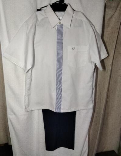 広島なぎさ中学校、なぎさ高校　男子制服　夏上下　シャツ3枚、ズボン2本　手渡し13800円→8000円　引っ越しのため、値下げしました。