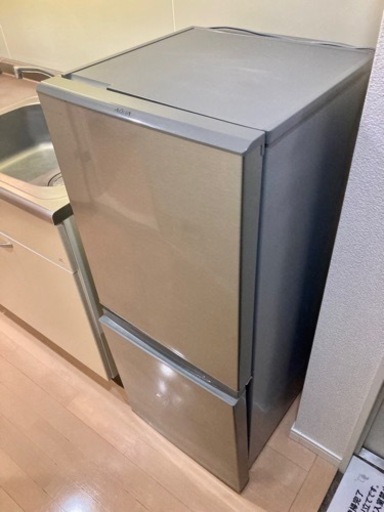 AQUA 霜取り自動　冷凍冷蔵庫2ドア　2020年製