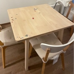 IKEA テーブル　椅子二脚セット
