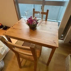 テーブル、椅子2脚　セット