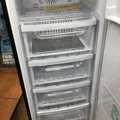 J-37【ご来店頂ける方限定】MITUBISHIの冷凍庫です