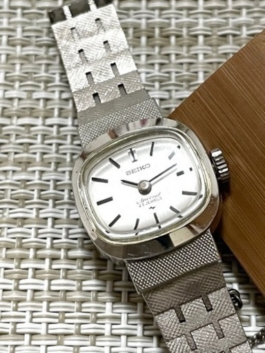 アンティーク:美品]SEIKO Special セイコー スペシャル ホワイト