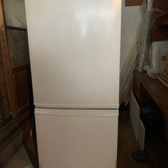 シャープノンフロン冷凍冷蔵庫　SJ-14T-S　2011年製
