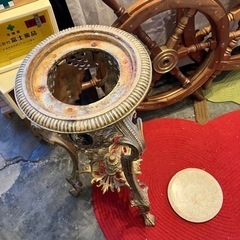 北海道　帯広　アンティーク　花台　金属製