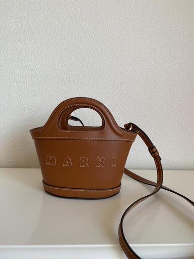 美品　ＭＡＲＮＩ