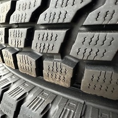 冬用 jb74 ジムニーシエラ スタッドレスタイヤ ヨコハマジオランダー 215/80R/15 溝あり 4本セット