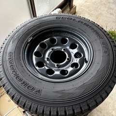 冬用 jb74 ジムニーシエラ スタッドレスタイヤ ヨコハマジオランダー 215/80R/15 溝あり 4本セット