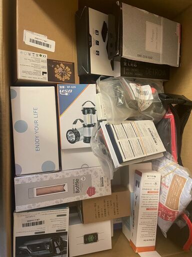 amazonの返品商品1個200円
