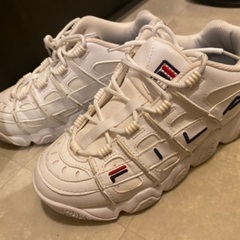 FILA スニーカー