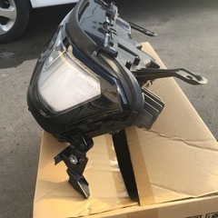 トヨタ ランドクルーザー300G R スポーツ左ヘッドライト
