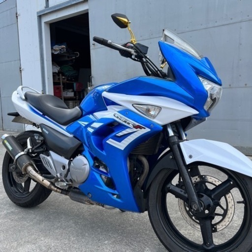 スズキ gsr250f