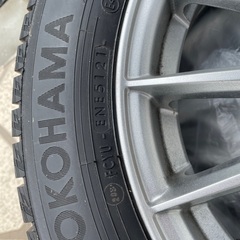 スタッドレスタイヤホイールセット　アクアなどiceGUARD 6 iG60 175/65R15 84Q 