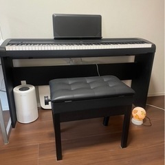 Korg 中古電子ピアノ ペダル付き