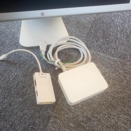 iMac(mid2010)とcinemaHD displayセット