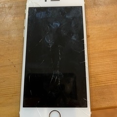 iPhone 6S   32GB  【液晶割れ】