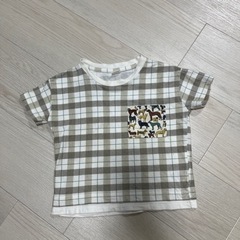 子ども服　100 リバティ生地のポケット　Tシャツ