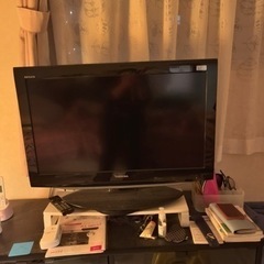 あげます：②東芝の32型カラーテレビ　リモコン付き