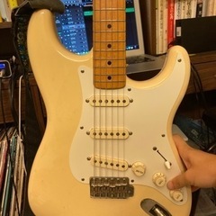 【ネット決済・配送可】Fender Japan std-57 ス...