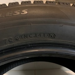 235 55 18 ブリザックVRX2 スタッドレス　タイヤ