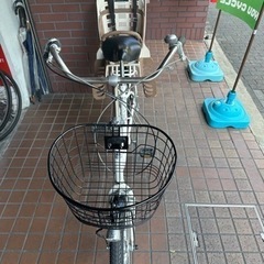 20インチ　内装３段変速　ledオートライト　リアチャイルドシート付き　ホワイト