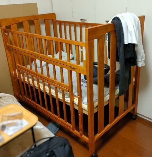 ベビーベッド手渡し (あひる) 伊奈中央のベビー用品《ベビーベッド  