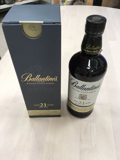 J2784　未開栓　スコッチウイスキー　バランタイン２１年　700ml　43度　洋酒