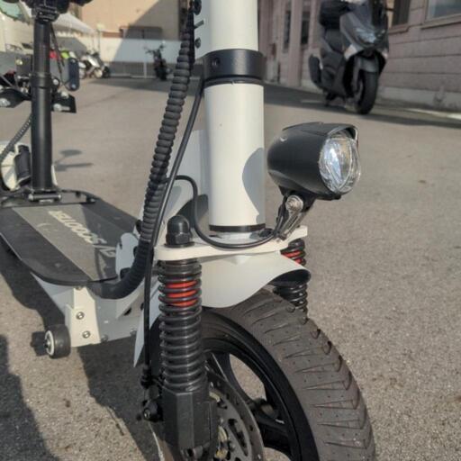 電動バイク　ブレイズ　EVSCOOTER　走行距離41km　免許ヘルメット必要 電動バイク ブレイズ EVSCOOTER 走行距離41km 免許ヘルメット必要