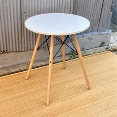 ニトリ　丸型テーブル　