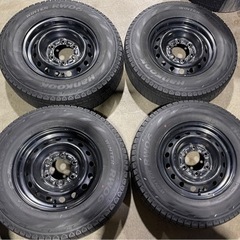 ハイエース用15インチスタッドレスタイヤセット
