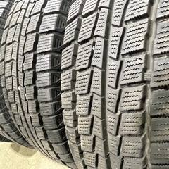 ハイエース用15インチスタッドレスタイヤセット