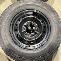 ハイエース用15インチスタッドレスタイヤセット