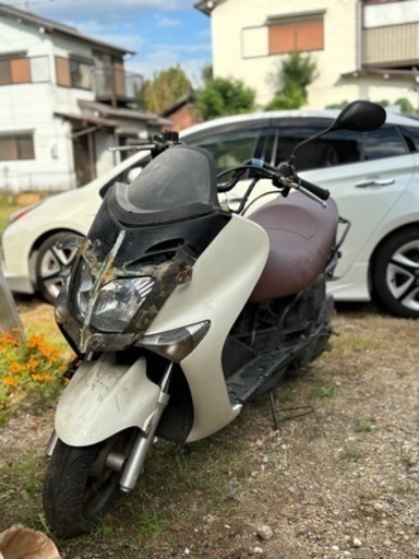 マジェスティ125  部品どりにでも