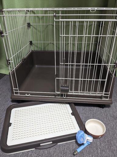 【美品（使用１日のみ）】犬用ケージ、トイレ、水飲み、器