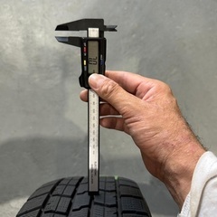 中古 4本セット GoodYear グッドイヤー 2021年製 ICENAVI7 スタッドレス 6.5分山 205/65/16