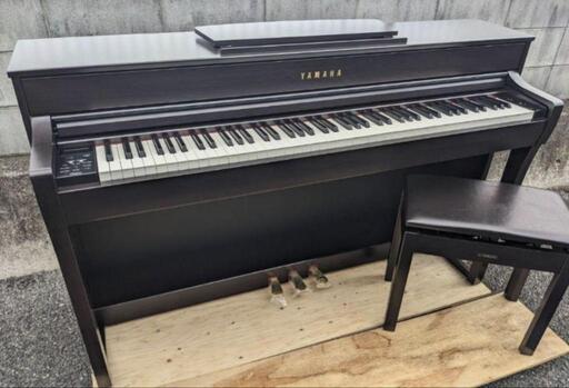 兵庫県全域配達無料！YAMAHA 人気の Clavinova CLP-735R 2021年購入\nほぼ新品＆激激激美品\n