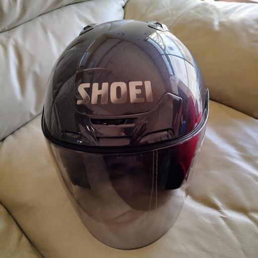 ヘルメット　SHOEI