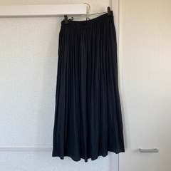【お譲り先決定】ユニクロ　ロングスカート　黒　Mサイズ