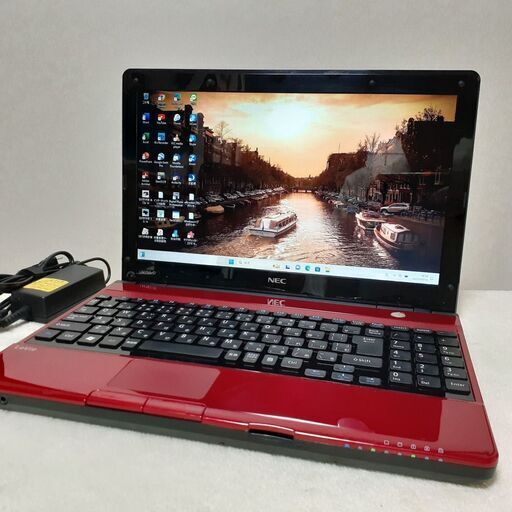 【取引中です】NEC　LaVie　13.3インチ　i7　8GB　SSD　Office2021　Wi-Fi　マルチ　テンキー　Windows11　23H2