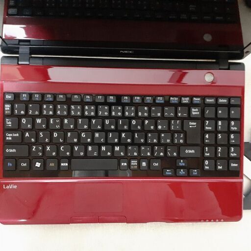 NEC LaVie 13.3インチ 赤色 ノートPC SSD NEC LaVie 13.3インチ 赤色 ノートPC SSD ❤️NEC❤️人気の軽量小型13.3