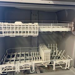 中古】Panasonic製食器洗い乾燥機（NP-TA4ｰW ）2021年製 引取りに