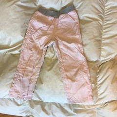 （受渡完了）ユニクロ 薄ピンク ズボン 100 美品