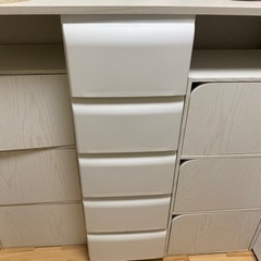 ニトリ　カラー3段BOX扉付き ホワイト