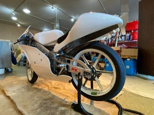 □ 希少 HONDA RS125R JR01 ホンダ 125cc レース車 ホワイト パーツ取り 部品取り車 ベース車 バイク 札幌発★ □ 希少 HONDA RS125R JR01 ホンダ 125cc レース車 ホワイト パーツ