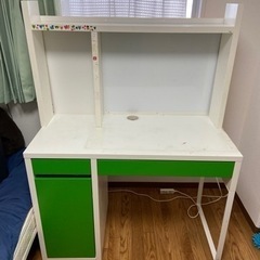 IKEA ミッケ　学習机