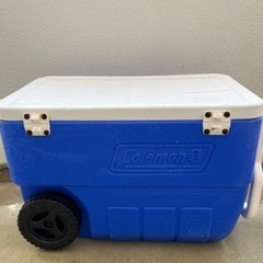 取引中【無料中古】ColemanのクーラーBOX早めの取引希望